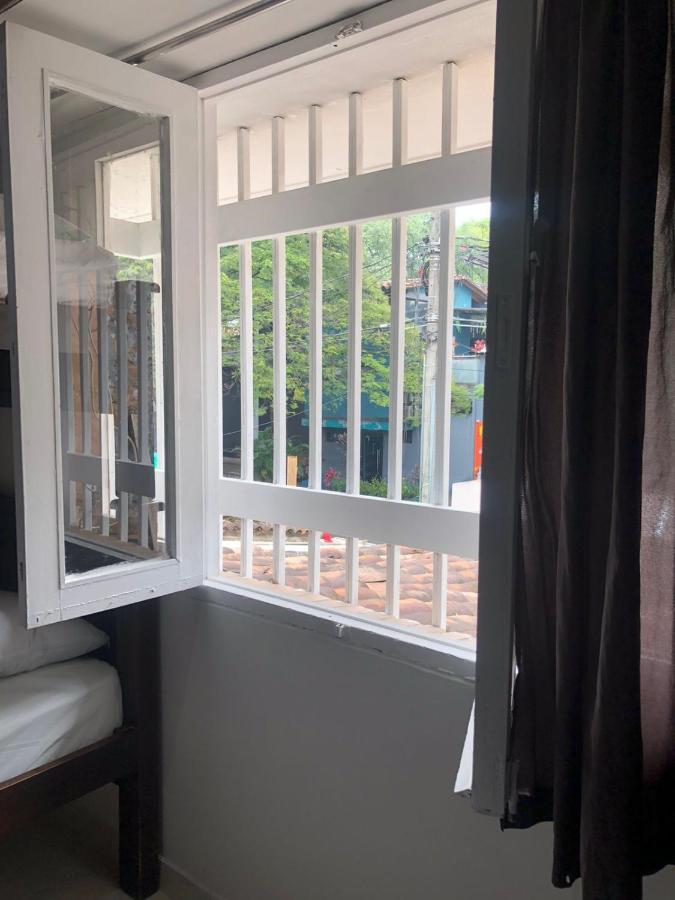 New Memphis Hostal Medellin Exterior photo