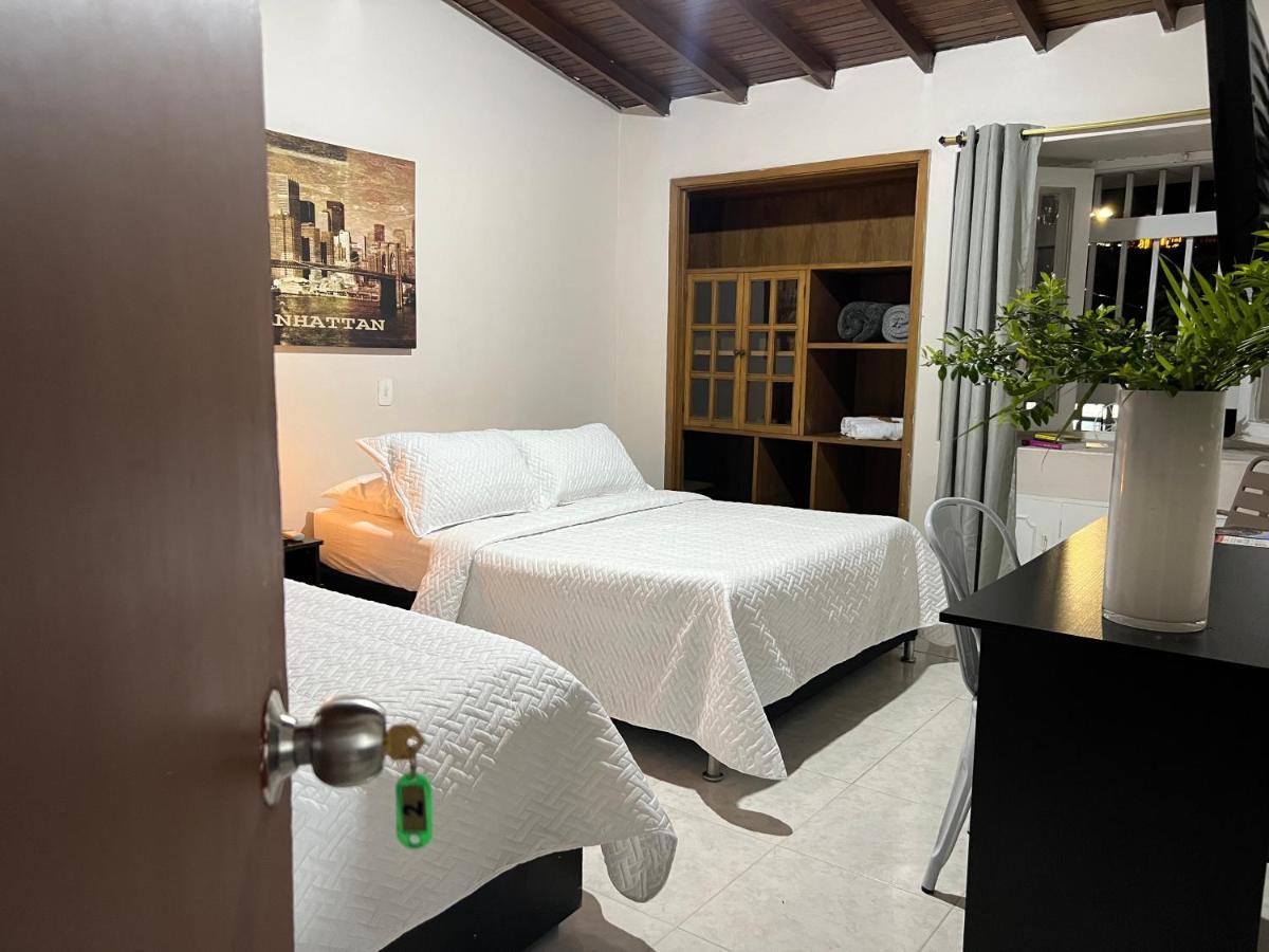 New Memphis Hostal Medellin Exterior photo