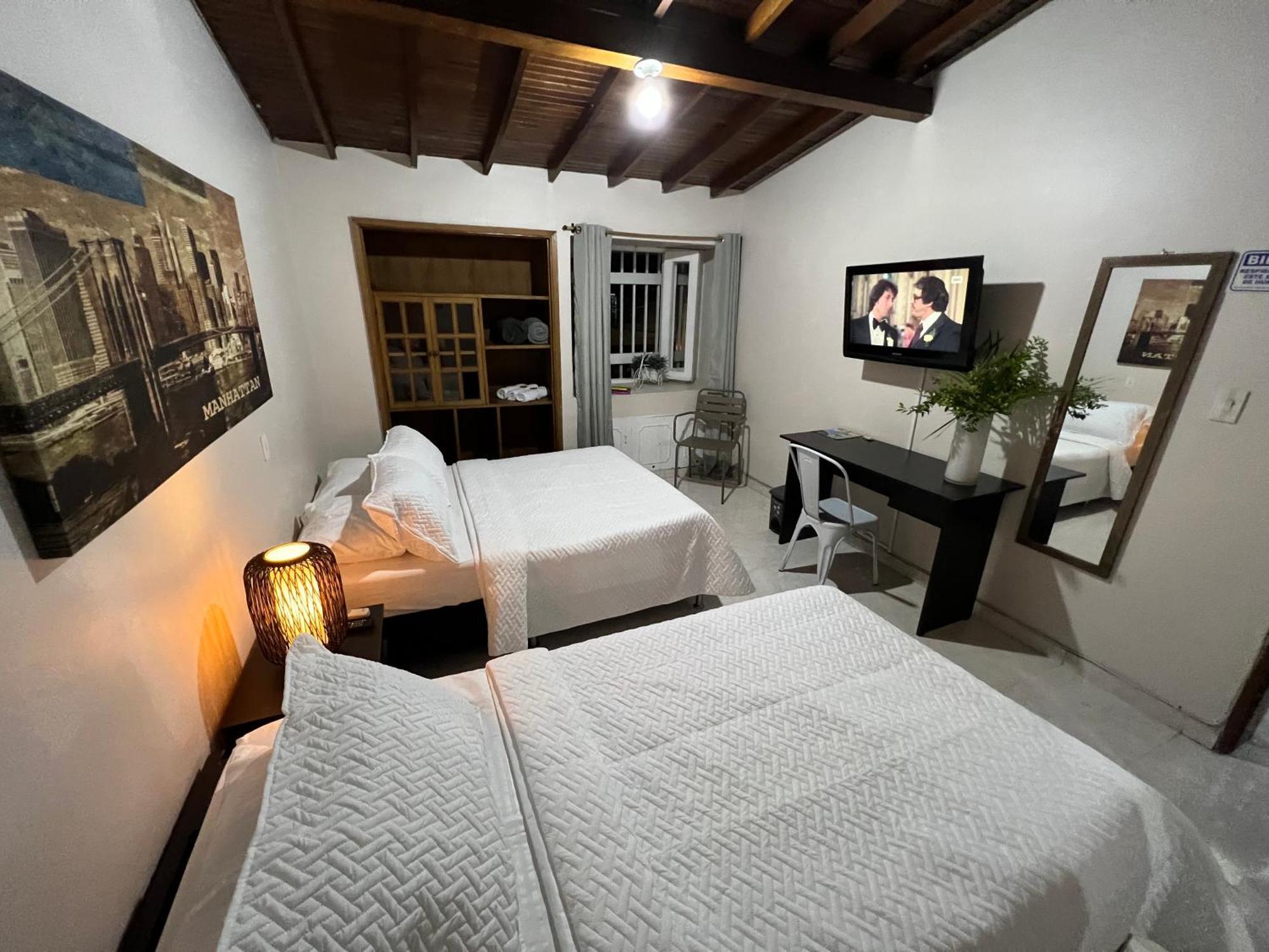 New Memphis Hostal Medellin Exterior photo